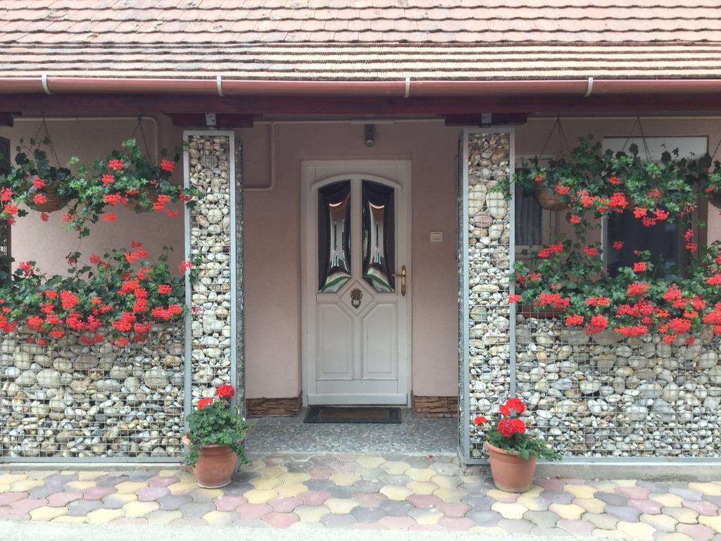 Hotel Jarmila Vendeghaz Balatonberény Zimmer foto