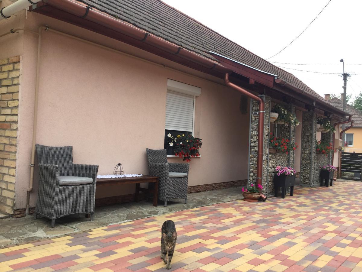 Hotel Jarmila Vendeghaz Balatonberény Exterior foto